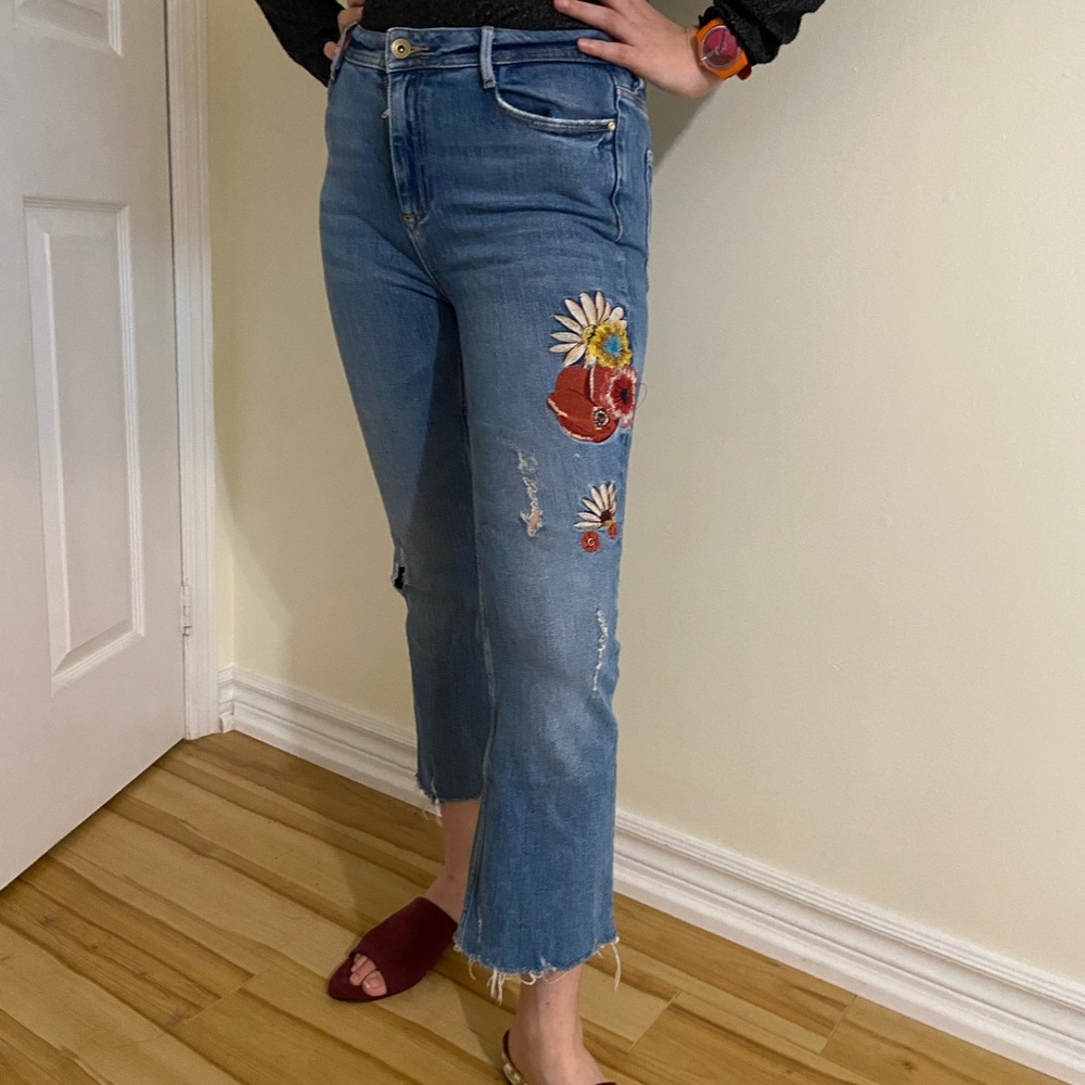 Zara Crop Jeans with Flower Embroidery
